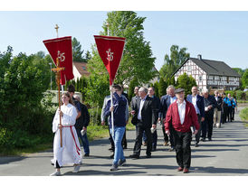 Bittprozession an Pfingstmontag (Foto: Karl-Franz Thiede)